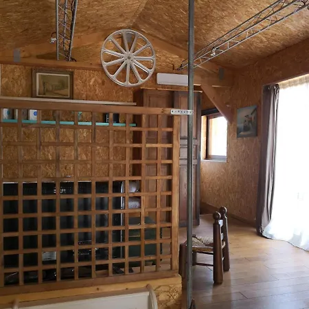 Chalet A Cantina Avec Piscine Proche D Ajaccio Carbuccia